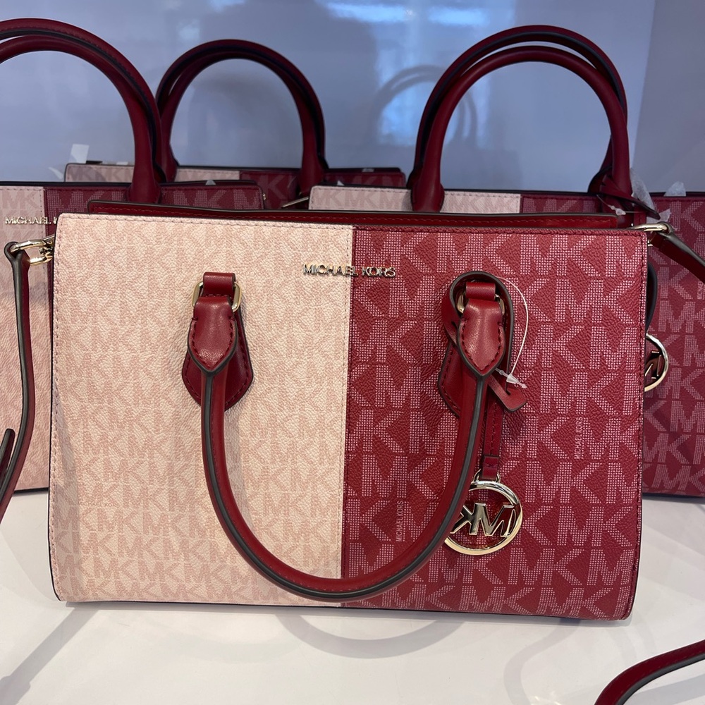 MICHAEL KORS Sheila Medium Two-Tone Metallic Signature Logo Satchel
Cherry Multi - Picture 13 of 16
